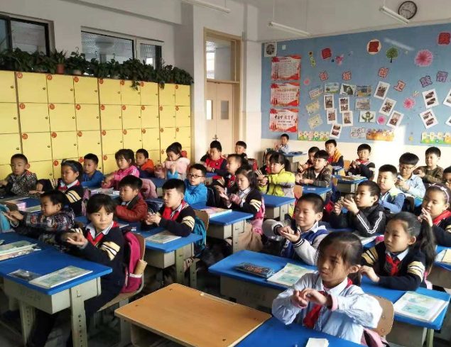 化为甘霖滋润每一株嫩芽让教育均衡发展的红利惠及更多家庭 化为甘霖滋润每一株嫩芽让教育均衡发展的红利惠及更多家庭