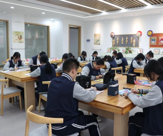 升学断头路被系统性打通中职学生面前铺展开一条上升通道